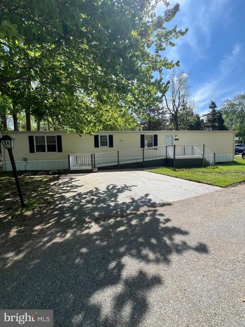 24-24 Spruce Ct, SMYRNA, DE, 19977-2705 | Card Image