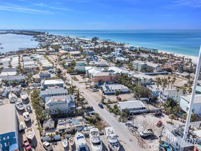 206 Church Ave, House other with 5 bedrooms, 6 bathrooms and null parking in BRADENTON BEACH FL | Image 70