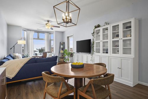 apt-204-301 Harbour Town Dr, Madison, WI, 53717-2111 | Card Image