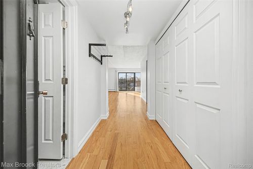 apt-406-35300 Woodward Ave, Birmingham, MI, 48009-0956 | Card Image