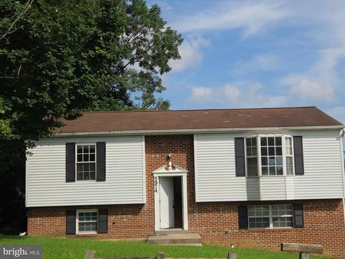 5974 Fisher Rd, Temple Hills, MD, 20748-5904 | Card Image