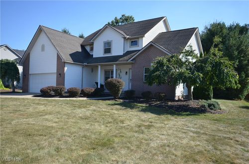 7980 Meadowbrooke Trl, Poland, OH, 44514-2377 | Card Image