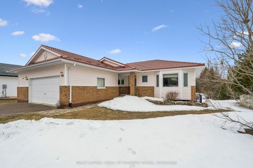 40 Covered Bridge Trail, Bracebridge, ON, P1L1Y1 | Card Image