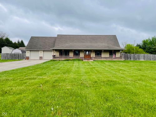 4706 W Old Trail Rd, Knightstown, IN, 46148-9256 | Card Image