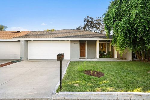 26372 Laurelwood Ln, San Juan Capistrano, CA, 92675-1126 | Card Image
