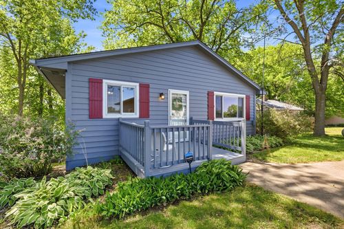 1605 Larson Dr, Mora, MN, 55051-7314 | Card Image