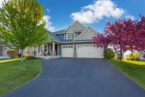 8821 Reflections Rd, Chanhassen, MN, 55317-4001 | Card Image