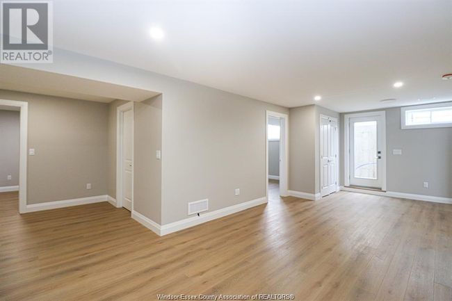 LOWER - 559 Keil Trail, House other with 2 bedrooms, 1 bathrooms and null parking in Chatham ON | Image 5