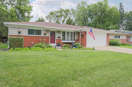 31542 Shawn Dr, Warren, MI, 48088-2907 | Card Image
