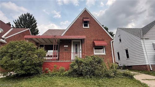 4643 E 90th St, Garfield Heights, OH, 44125-1337 | Card Image