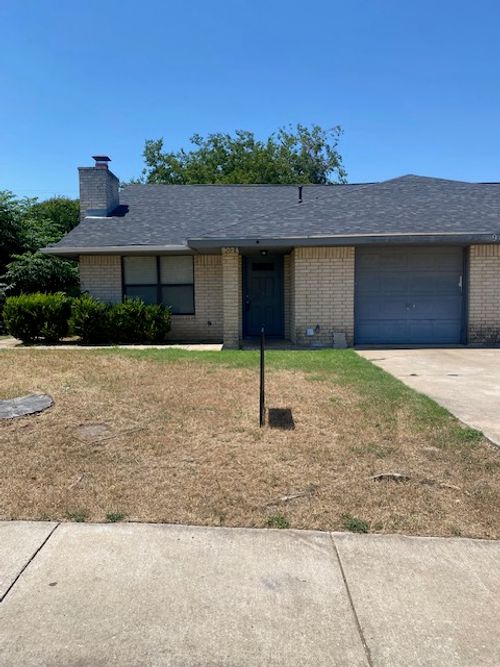a-902 Country Aire Dr, Round Rock, TX, 78664-2311 | Card Image
