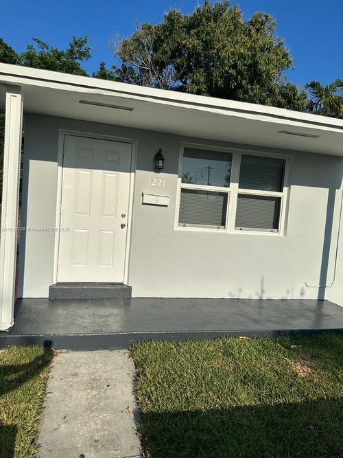 1219 N 20th Ave, Hollywood, FL, 33020-3109 | Card Image