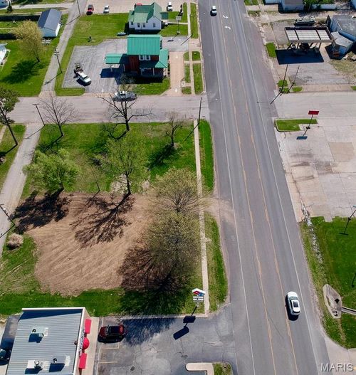 305 W Lincoln Ave, OWENSVILLE, MO, 65066-1332 | Card Image