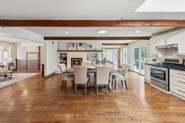 174 32nd St S, House other with 4 bedrooms, 4 bathrooms and 8 parking in Wasaga Beach ON | Image 9