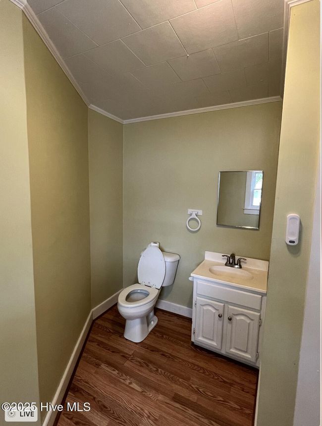 1/2 Bath | Image 15