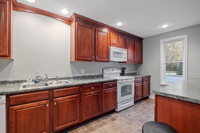 UNIT-3 - 34 Callaway Dr, Townhouse with 2 bedrooms, 3 bathrooms and null parking in Concord NH | Image 39
