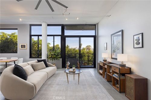421-835 Locust Ave, Long Beach, CA, 90813 | Card Image