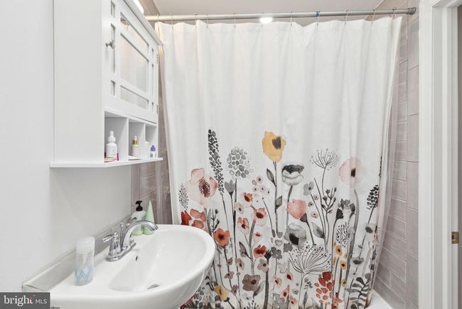 821 6 Th Ave, Home with 3 bedrooms, 3 bathrooms and null parking in FOLSOM PA | Image 23