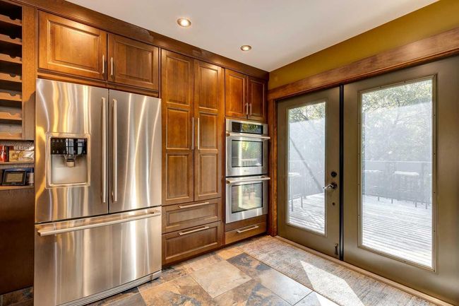 70 Mayfair Rd Sw, House detached with 3 bedrooms, 4 bathrooms and 3 parking in Calgary AB | Image 10
