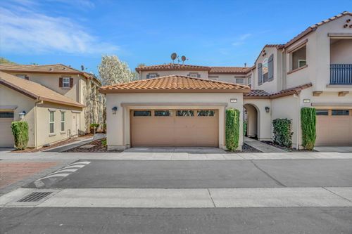 62 S Rio Rapido Drive, Tracy, CA, 95391 | Card Image