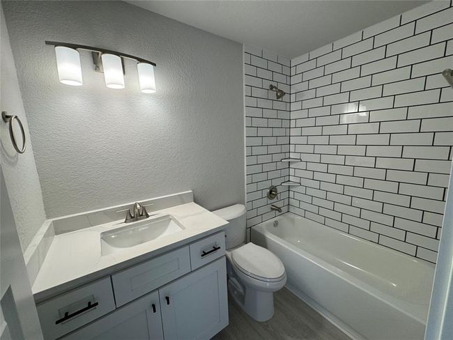 APT-134 - 9803 Club Creek Dr, Townhouse with 2 bedrooms, 2 bathrooms and null parking in Houston TX | Image 7