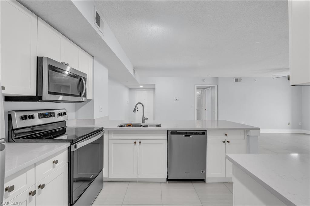 Residential Lease in NAPLES 3