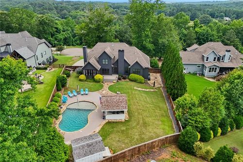 109 Old Avery Dr, Canton, GA, 30115-9162 | Card Image