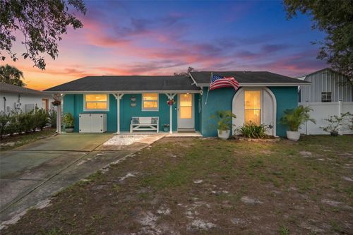7906 Woodvine Circle, TAMPA, FL, 33615 | Card Image