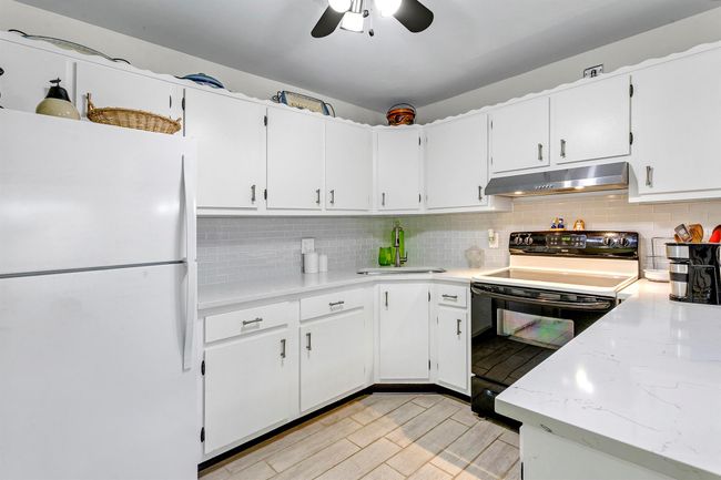 C-2 - 5927 La Pinata Boulevard, Condo with 2 bedrooms, 2 bathrooms and null parking in Greenacres FL | Image 4