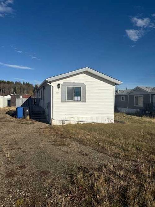 221 Mawdsley Cres, Grande Cache, AB, T0E0Y0 | Card Image