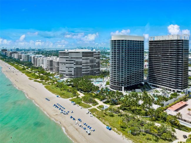 2502 - 9703 Collins Ave, Condo with 2 bedrooms, 3 bathrooms and null parking in Bal Harbour FL | Image 48