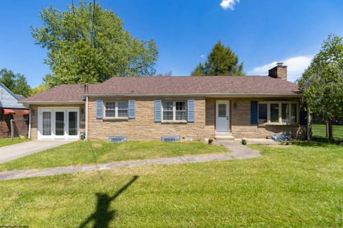928 East Avenue, Shinnston, WV, 26431 | Card Image