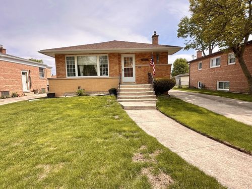 10021 Minnick Ave, Oak Lawn, IL, 60453-3883 | Card Image