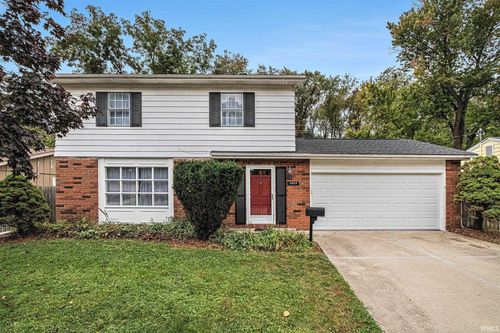 4909 Selkirk Dr, South Bend, IN, 46614-3426 | Card Image