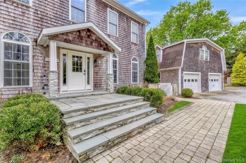 26 Box Tree Rd, East Quogue, NY, 11942-4003 | Card Image