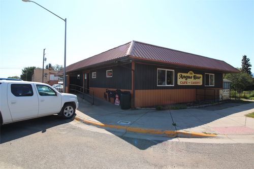 16 Central Ave W, Cascade, MT, 59421-8131 | Card Image