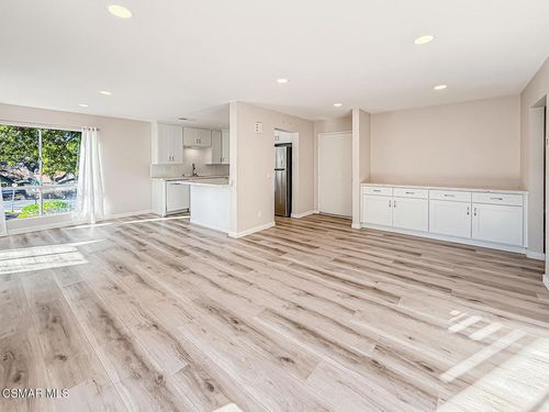 17-291 Sequoia Ct, Thousand Oaks, CA, 91360-3859 | Card Image
