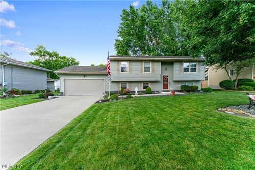 2371 Penny Ln, Austintown, OH, 44515-4940 | Card Image