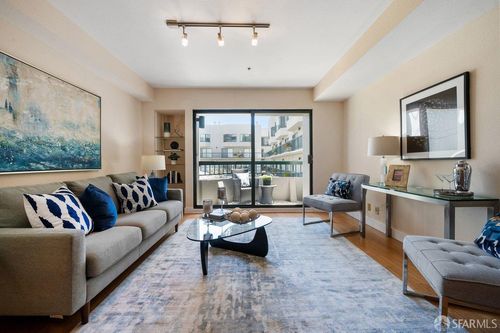 224-601 Van Ness Ave, San Francisco, CA, 94102-3254 | Card Image