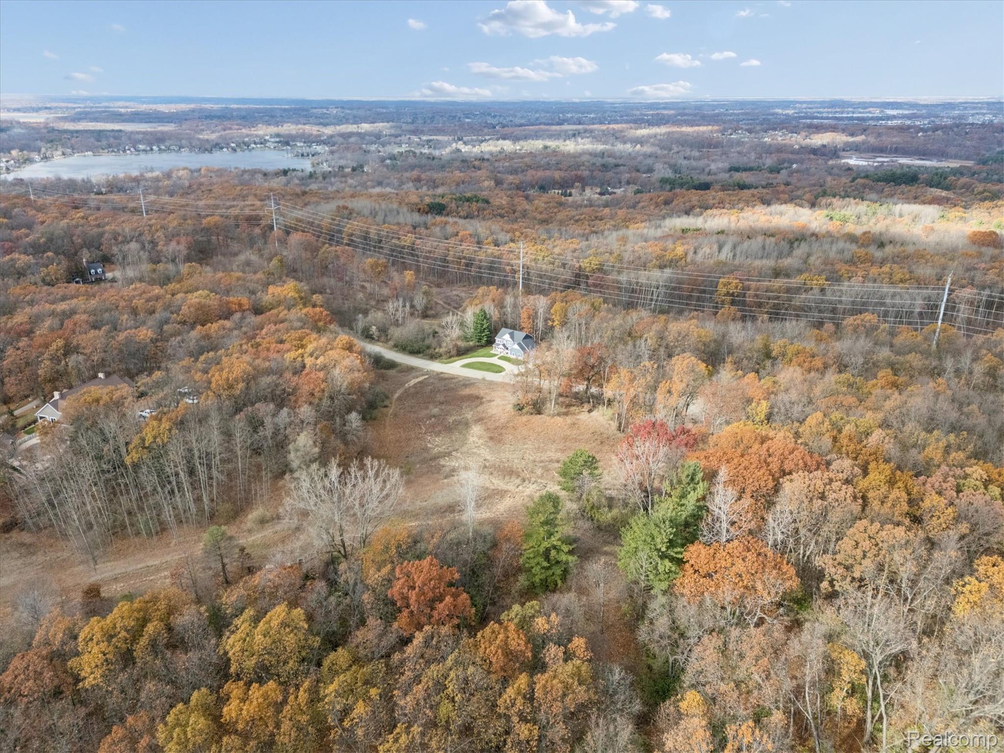 Land in Fenton 4