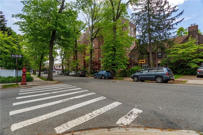 APT-2J - 82-40 Austin St, Home with 2 bedrooms, 1 bathrooms and null parking in Kew Gardens NY | Image 26