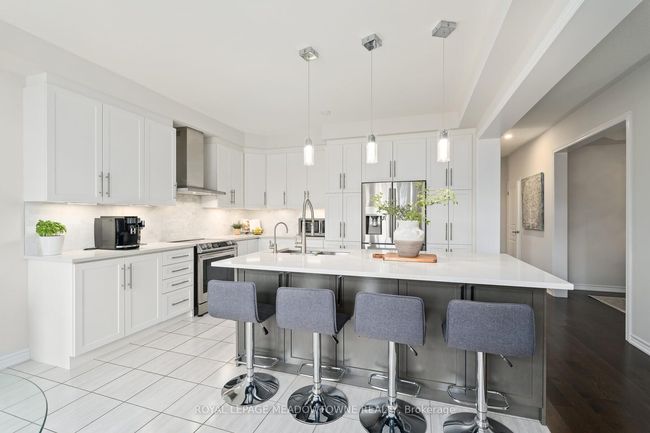 121 Upper Canada Crt, House other with 4 bedrooms, 4 bathrooms and 4 parking in Georgetown ON | Image 14