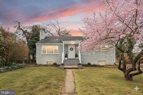 4901 Abbott Dr, TEMPLE HILLS, MD, 20748-5803 | Card Image