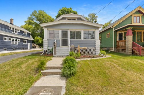 1017 N Chicago Ave, SOUTH MILWAUKEE, WI, 53172-1628 | Card Image