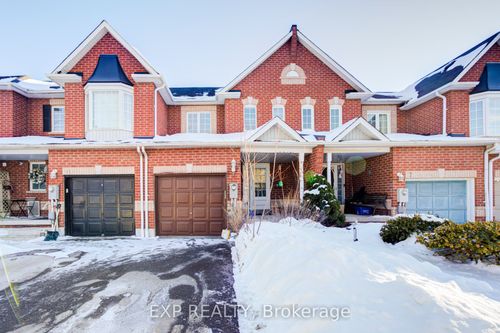 9 Threadgold Crt, Whitby, ON, L1P1L9 | Card Image