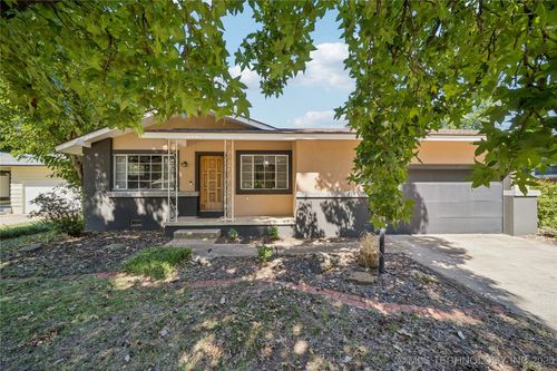 5146 Madison Ave, Tulsa, OK, 74105-5622 | Card Image