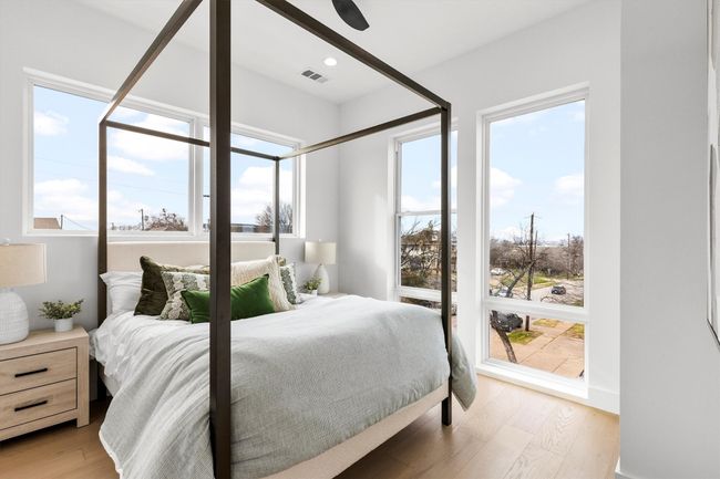 Primary Bedroom | Image 21