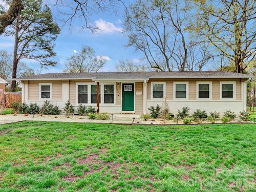 4214 Vinetta Ct, Charlotte, NC, 28215-3332 | Card Image