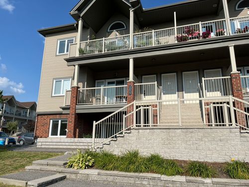 255A Meadowlilly Rd, Gloucester, ON, K1T0K5 | Card Image