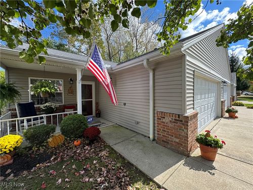 808 N Creek Dr, Painesville, OH, 44077-7725 | Card Image